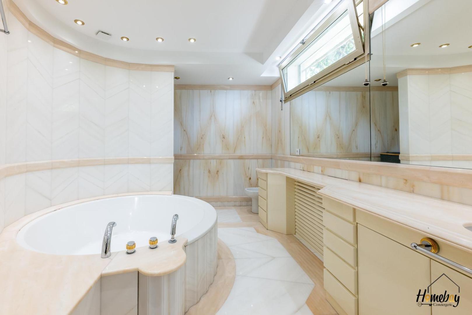 Prestige Hammam & Piscine Cannes
